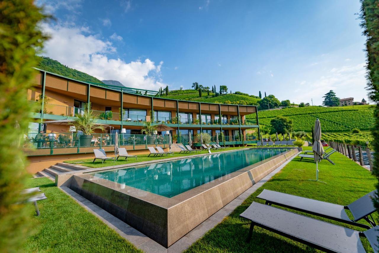 Naj Hotel
